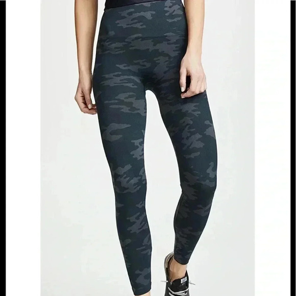 SPANX Women's  Leggings Size L - Picture 1 of 10